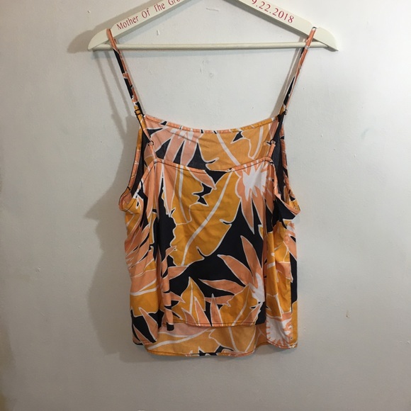 COPY - Summer top - Picture 4 of 4